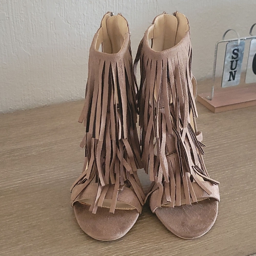 New Brown heels size 8